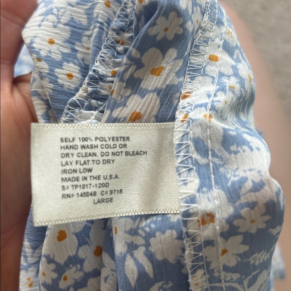 Everly flower top Large - Picture 6 of 6